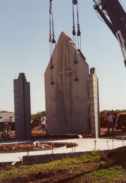 hands-3.jpg (42819 bytes)